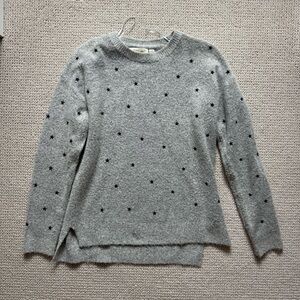 RD Style Gray Sweater with Black Star Accents